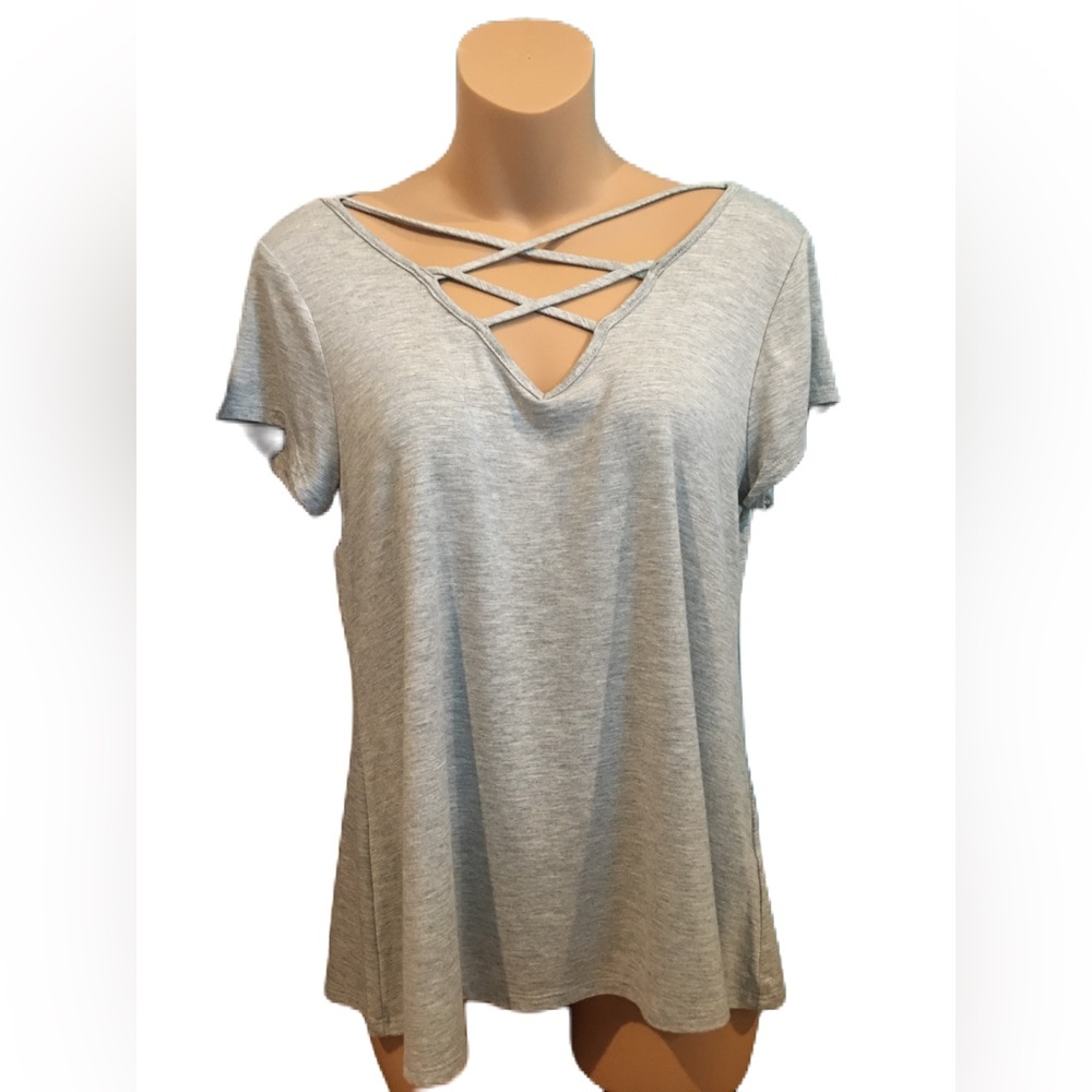 MmMmMm Large Crisscross Front And Back Top NWT